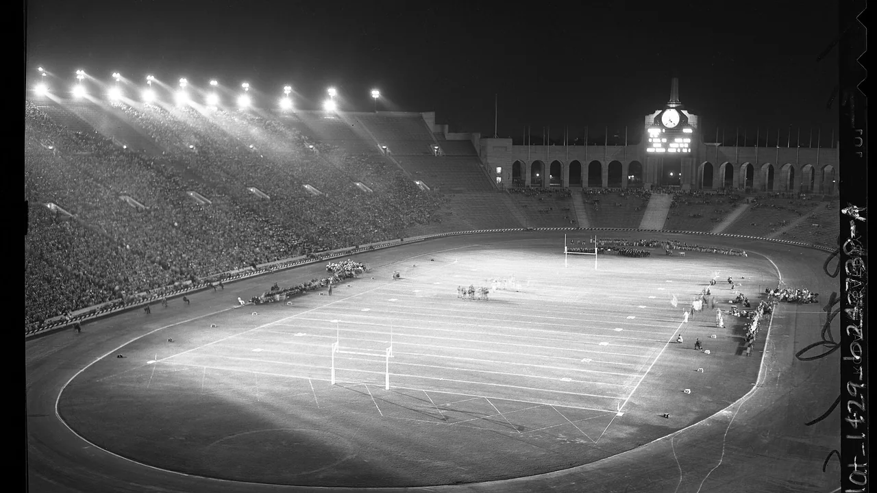 Baylor Bears vs UCF Knights event background